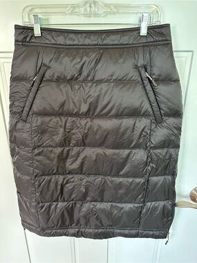 NWT Adventure Quilted Black Puffer Skirt Lightweight Insulated Pockets Knee Leng